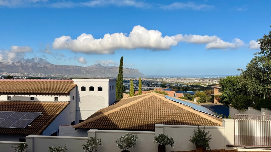 5 Bedroom Property for Sale in Dennegeur Western Cape